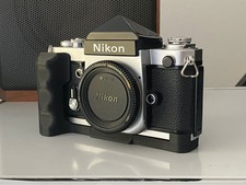 Nikon F2 chrome mit DE-1 Prismensucher 