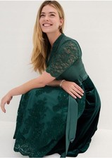 A / Gr. 42 BPC Dirndl Kleid