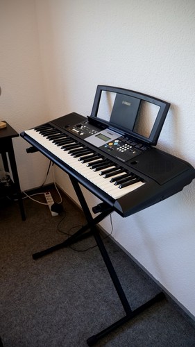 Yamaha psr e223 - e223, electronic