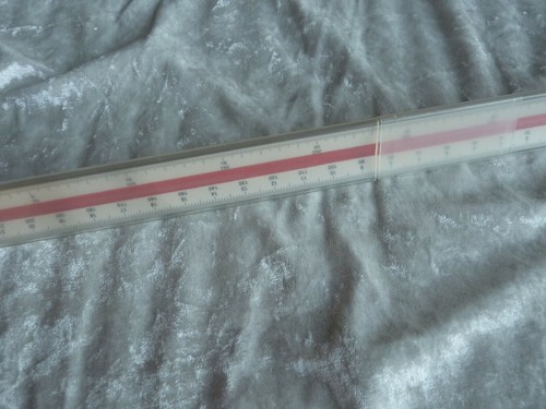 Dreikantlineal von rotring - , mit
