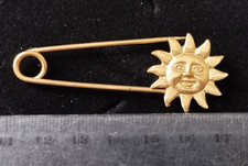 strahlende, schöne Brosche, Tuch/Gewandnadel