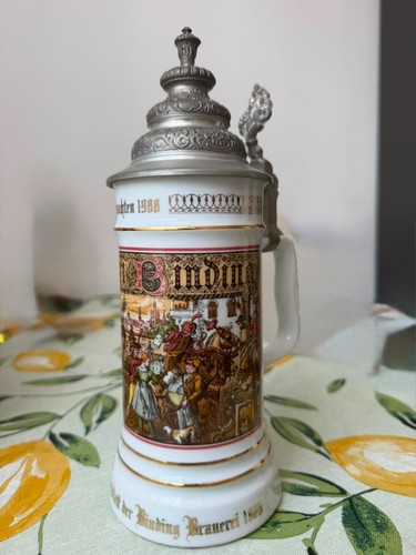 Krug bierkrug mit zinndec - /,