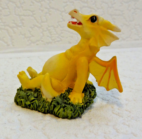Land the dragons yellow - land,