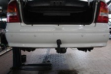 Stossfänger / Stoßstange Hinten Opel Astra 1.6 G Farbe Casablanca Weiß (Y474)