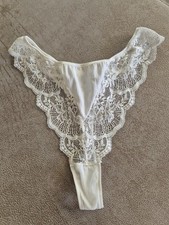 SIMONE PERELE String Weiß  Gr.3, EU Gr. 40  (NP €55)