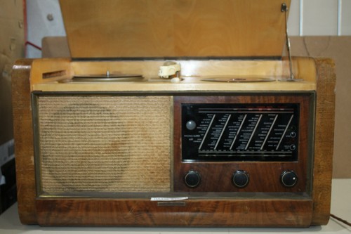 Braun phonosuper 650 radio - 650, w