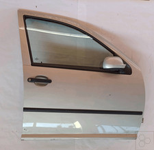 1J4831056H Alte Tür. Rechts