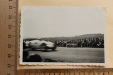 Foto Photo Auto Union Mercedes Silberpfeil Rennwagen rast Rennstrecke Zuschauer