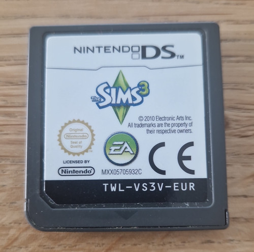 Electronic arts die - electronic, sims