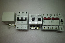 Sicherungsautomaten + Klingeltrafo.