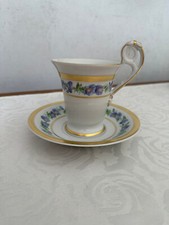 KPM Tasse mit Rosettenhenkel -