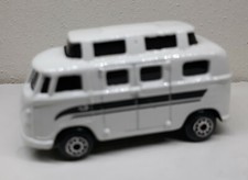 Maisto Volkswagen Camper Bus