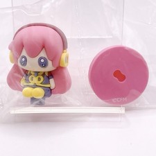 Megurine Luka Hatsune Miku