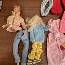 Barbie Typ Puppen evtl Mattel