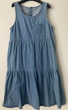 Hübsches Jeans-Kleid Größe