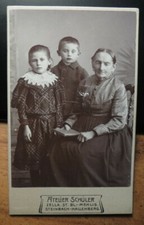 Alte frau kleine kinder - alte, /