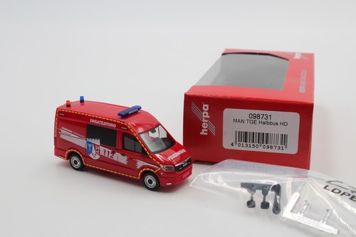 Herpa man tge - tge, halbbus