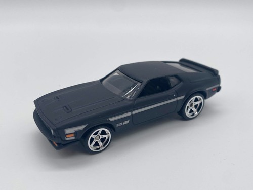 Hot wheels mustang mach 1 - mustang,
