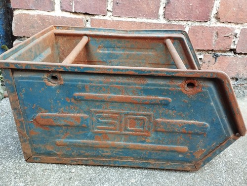 Alte ddr eisen kiste - ddr,