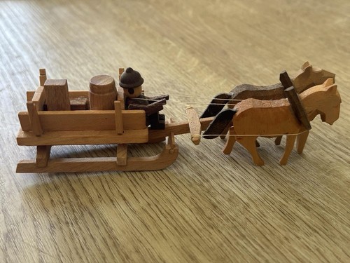 Holzspielzeug pferd mit - pferd,
