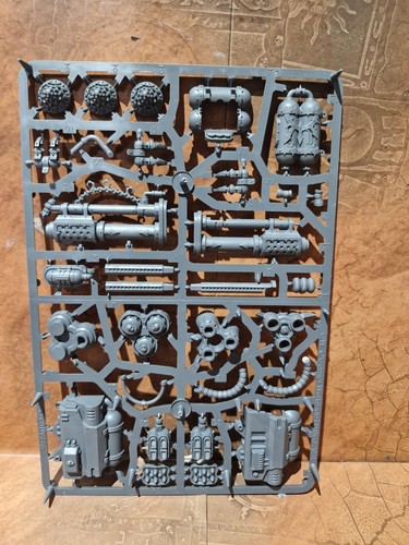 Chaos knight ruinator waffe - chaos,