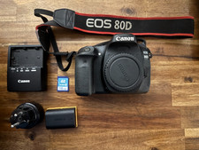 Canon EOS 80D DSLR Kamera + Fototashe