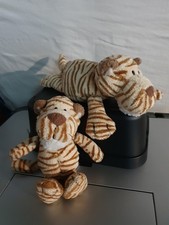 2 Nici Tiger liegend ca. 20 cm