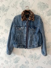 Damenjeansjacke von zara mit - von,