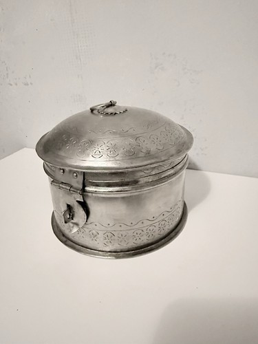 Kare design metalldose - design, /