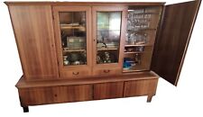 Buffetschrank mit separatem Gläserabteil - Nussbaum - hellbraun