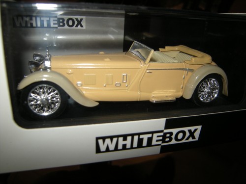 White box daimler - 1:43,