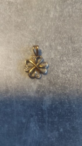 Anhänger als kleeblatt aus - als,