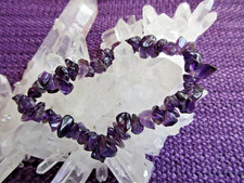 farbintensives dunkles Amethyst-Heilstein-Armband
