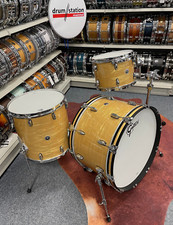 Gretsch USA Brooklyn Shellset in "Antique Oyster"  -  24,13,16"