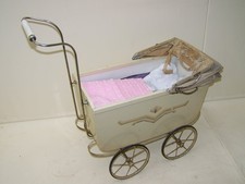 gut erhaltener Kinderwagen von