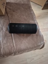 Ultimate Ears MEGABOOM Bluetooth Lautsprecher - Charcoal Black