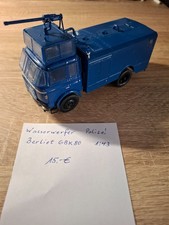 Wasserwerfer Polizei Berliet