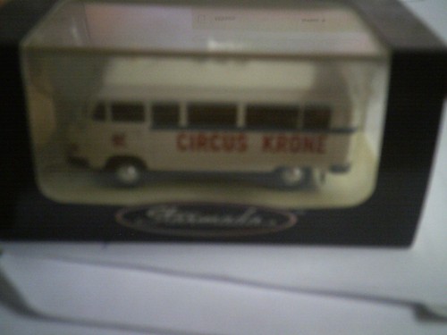 Mercedes 206 circus - l, krone