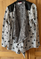 leichte Strickweste Strickjacke Weste Jacke Zipfeljacke  grau von Yigga 134/140