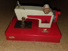 Alte rote REGINA Kindernähmaschine - guter Zustand 60er Jahre 