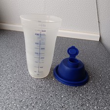Tupperware Quick Shaker 500 ml und Schüttelbecher Kunstoff