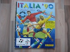 Panini Album WM/WC Italia 90 komplett, sgt. Zustand. Bilder sehr schön eingekle.