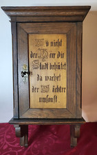 Hängeschränkchen Antik verziert ca. 20er 30er Jahre H 69 cm, B 34 cm, T 22 cm 