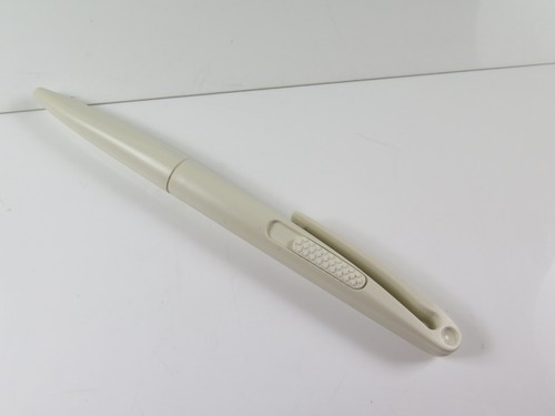 Pelikan luigi colani 1 - pelikan,