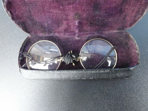 Alte brille 1920 - , 22