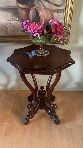 Antiker tisch beistelltisch - antiker,
