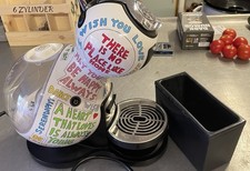 De'Longhi Nescafé Dolce Gusto Melody Sonderserie  "Facebook Design" Neuer Tank