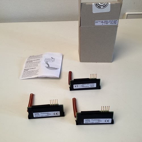 Gira 813 00 81300 - 3, x