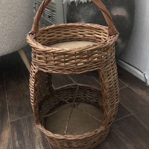 Getränkekorb mit ablage - getränkekorb,