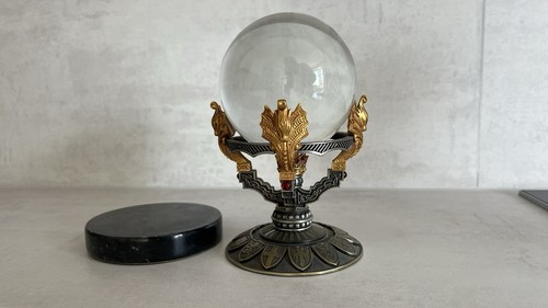 Merlin kristallkugel ein - kristallkugel.,